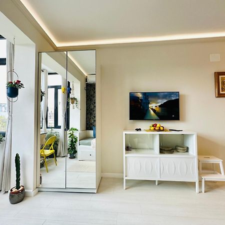Harmony Studio - Elegant Escape Near Ateneu Bucarest Esterno foto