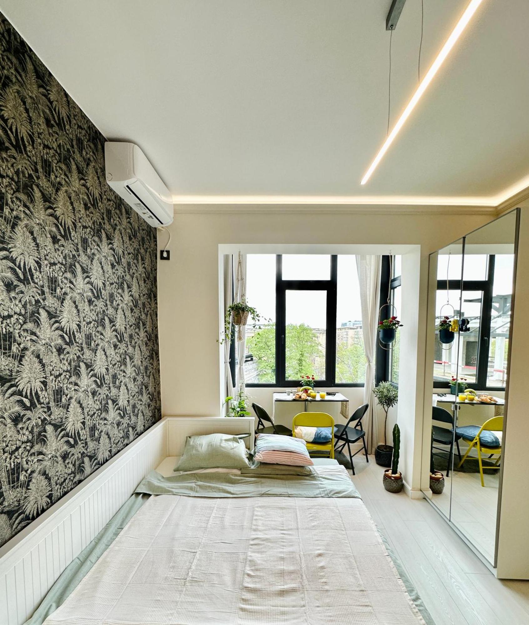 Harmony Studio - Elegant Escape Near Ateneu Bucarest Esterno foto